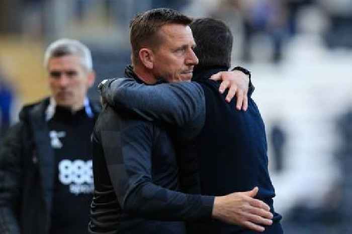 Departing Hull City coach bids emotional farewell
