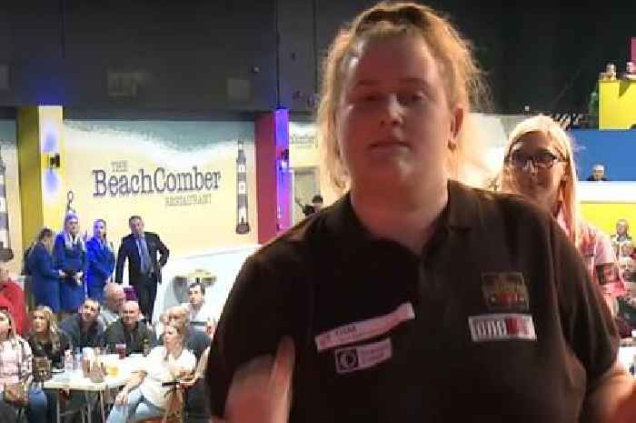 Fallon Sherrock beaten by ‘best female darts player’ Beau Greaves in thrilling final