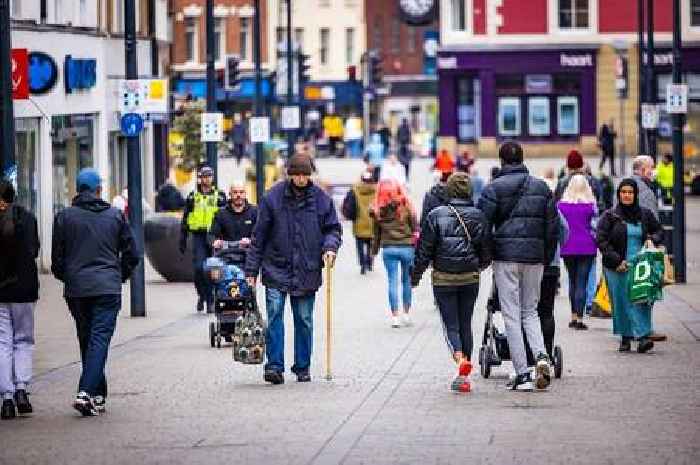 Universal Credit or JSA claimants could receive an extra £627 every four weeks