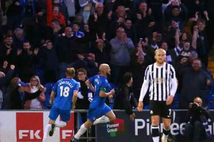 Stockport County 1 Torquay United 0 - Gulls defeat puts Hatters on verge of promotion