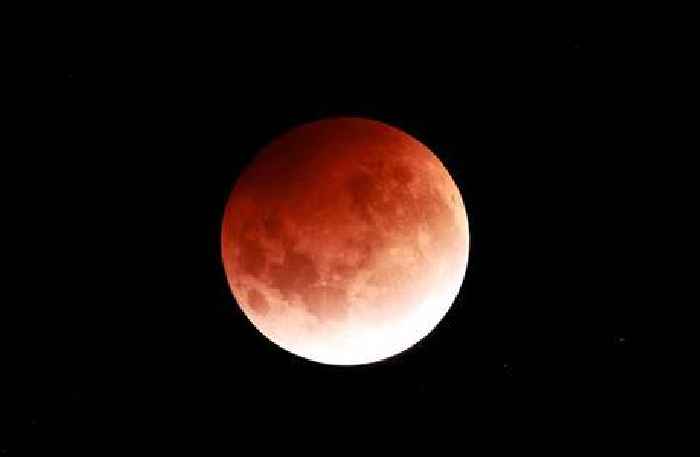 Blood Moon total lunar eclipse 2022: how and where to watch