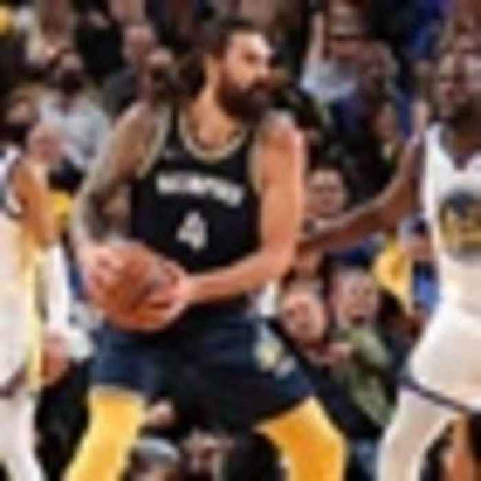 Basketball: NBA fans and pundits question Steven Adams' lack of game time in Memphis Grizzlies' loss to Golden State Warriors