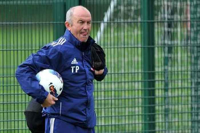 Tony Pulis delivers plan to reform youth football to Premier League