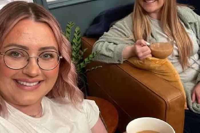 Gogglebox's Ellie Warner calls partner Nat on Channel 4 show with viewers happy she's back