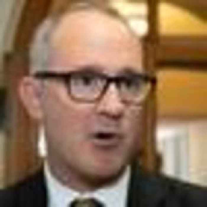 Covid 19 Omicron outbreak: MP Phil Twyford joins Prime Minister in testing positive for Covid