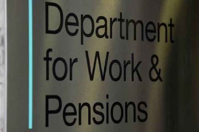 Benefits changes with DWP moving claimants onto Universal Credit