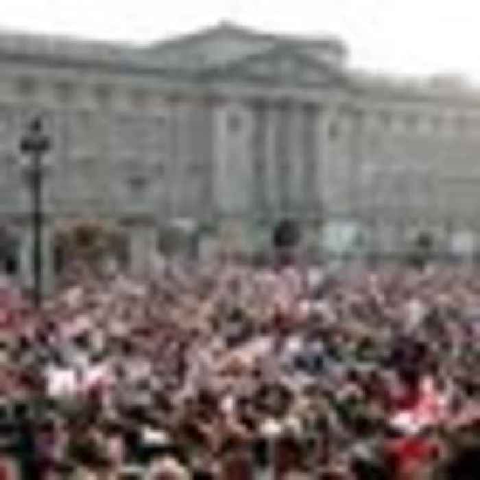 Weather fit for a Queen? Sneak peak at what forecasters say is in store for four-day Jubilee weekend