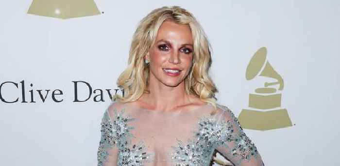 A Week After Britney Spears' Miscarriage, The Star Gushes Over Bonding With A Baby She Met On Vacation