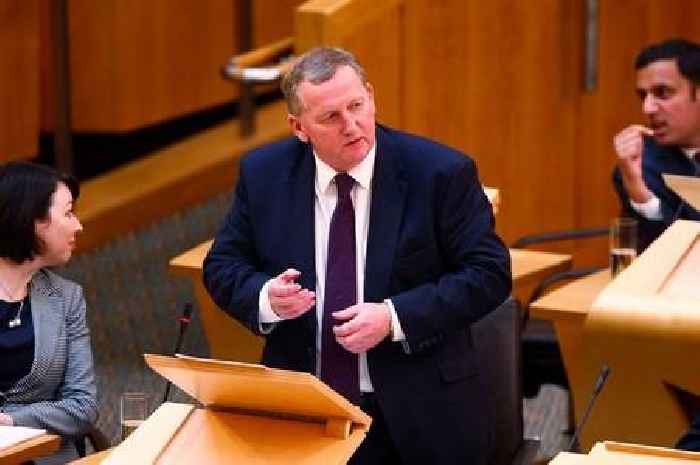 Labour MSP Alex Rowley accuses pro-UK parties of closing down debate by refusing to discuss independence