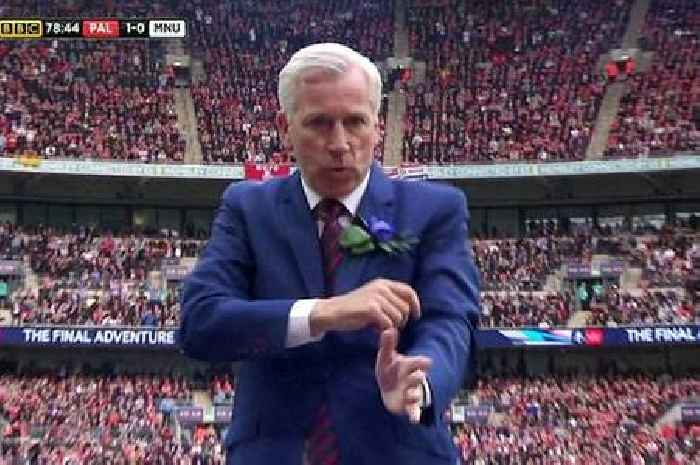 Alan Pardew had regret over iconic FA Cup final dance he 'should never have done'