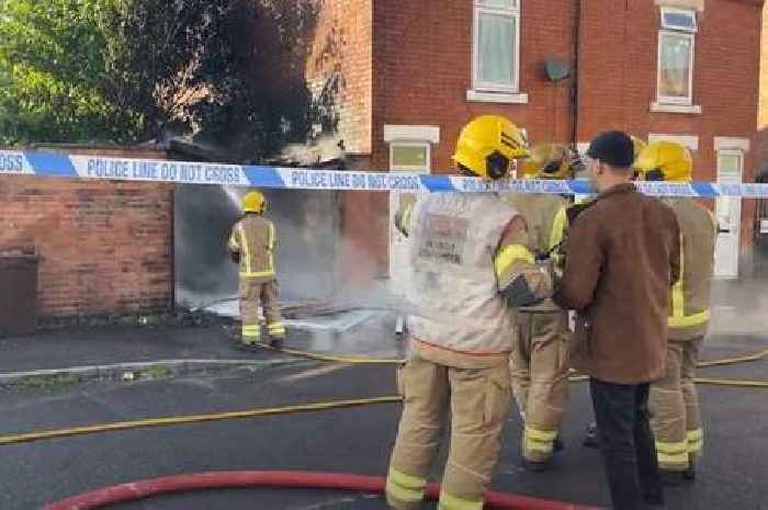 Fire breaks out next to mosque in Derby street