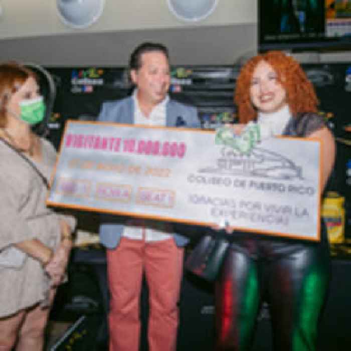 Coliseo De Puerto Rico and ASM Global Recognize 10,000,000th Visitor at Tommy Torres Concert