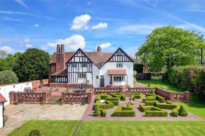 Inside £1.6m Worcestershire home for sale with incredible private tennis court