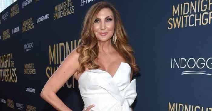 She's Got The Juicy Scoop! Comedian Heather McDonald Gives Her Hot Takes On Johnny Depp & Amber Heard Legal Drama, Kravis Wedding & More!