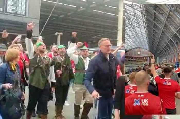 Nottingham Forest fans greet London with brilliant chants ahead of Huddersfield play-off final