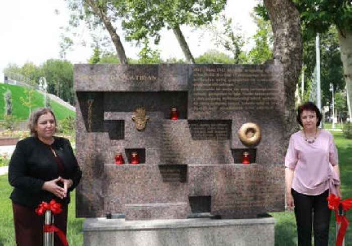 Israeli embassy opens monument to Uzbeks who assisted Holocaust refugees