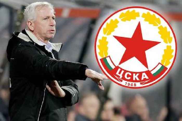Alan Pardew quits CSKA Sofia after vile fans hurl bananas at their black players