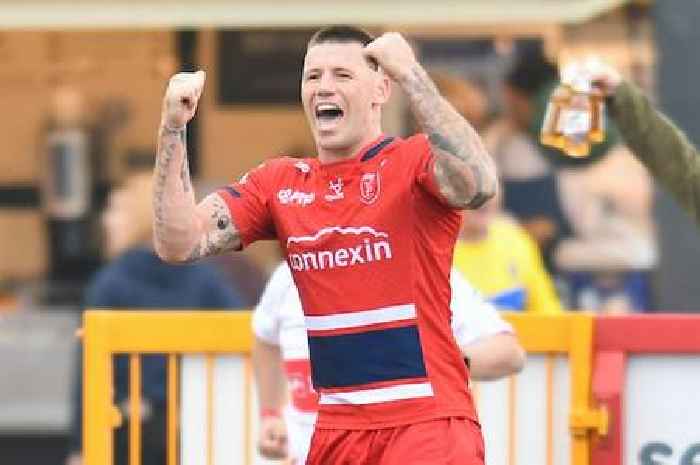 Shaun Kenny-Dowall's Hull KR love-in as Rovers' skipper commits future with new deal