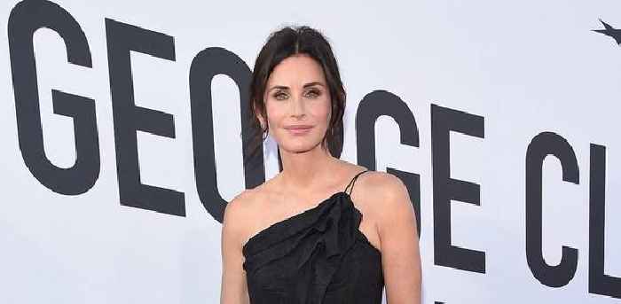 Natural Beauty Courteney Cox Shows Off Her Makeup-Free Face On Instagram — See The Snap!