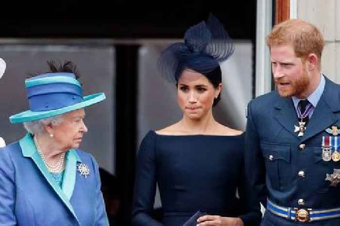 Prince Harry and Meghan ‘picked up by Queen’s Land Rover’ after private jet