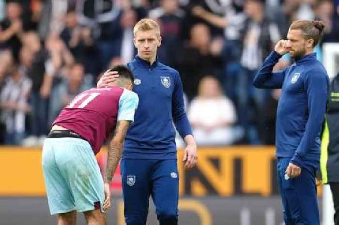 'Backwards' - Aston Villa sent clear transfer warning amid shock defender claims