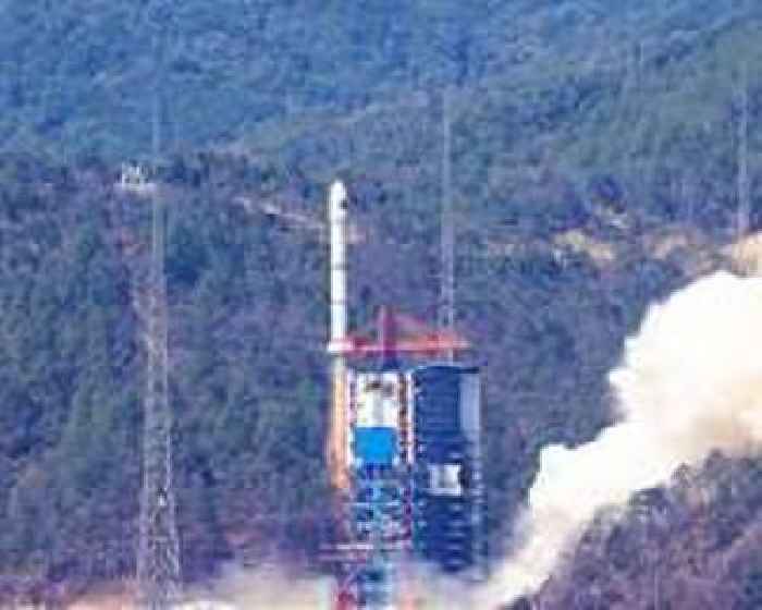 China launches nine Geely-01 satellites