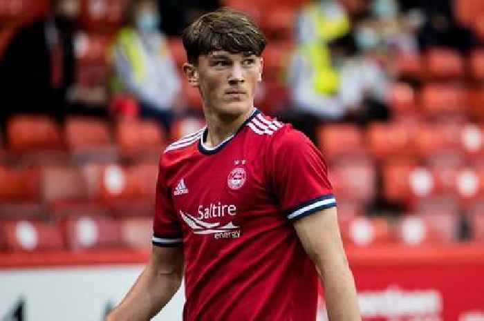 Calvin Ramsay to Liverpool transfer edges closer as Aberdeen star prepares for Anfield medical