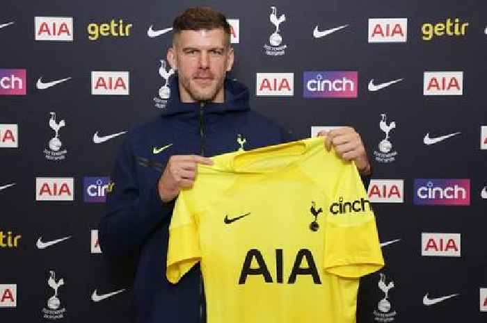 Fraser Forster sends 14-word message after becoming Tottenham's second summer transfer