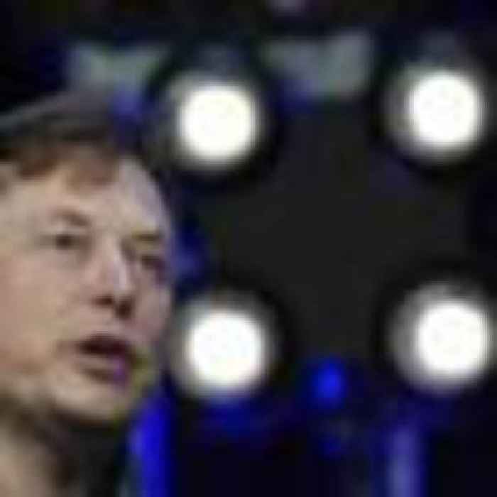 Reports: Twitter to provide Elon Musk with raw daily tweet data