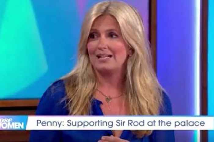 Penny Lancaster defends 'cringe' Rod Stewart Jubilee performance on Loose Women