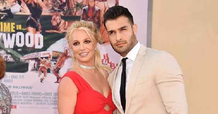 Britney Spears 'Walked Herself Down The Aisle,' Insider Reveals: 'She Wanted A Fairytale Wedding & She Got It'