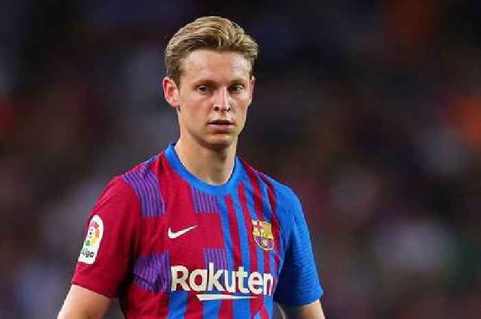 Frenkie de Jong to Manchester United transfer ramps up as club 'confident' Barcelona star will sign 'swiftly'