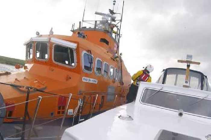 Ayrshire RNLI Lifeboat crews help rescue 10 people from stricken vessel off Isle of Bute