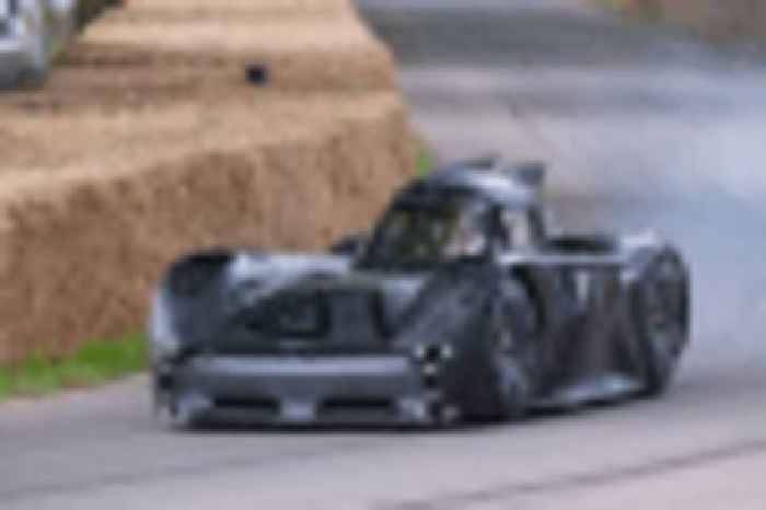 McMurtry targets Goodwood hill climb record with wild Speirling fan car