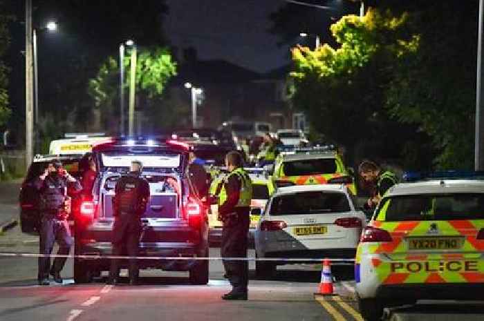 Man shot by Humberside Police and two officers seriously injured in major incident