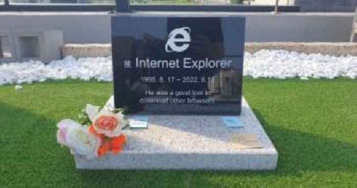 Someone Has Created an Internet Explorer Gravestone