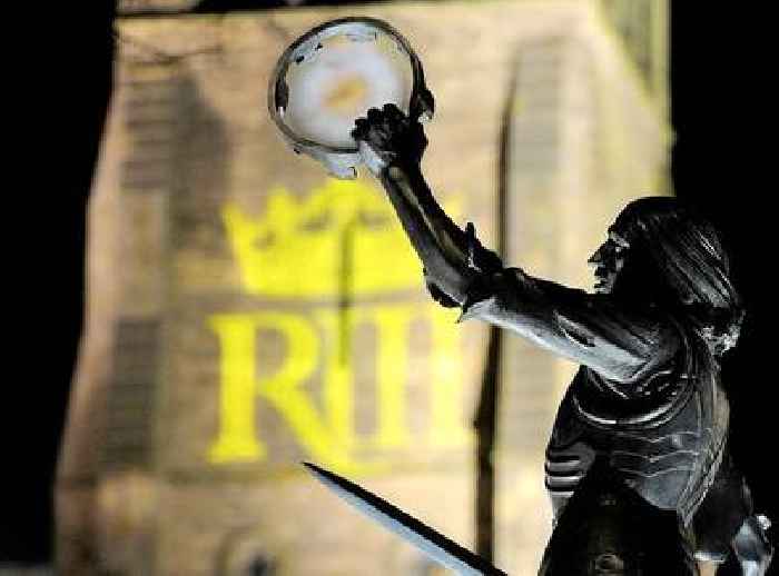 Sculptor who created Leicester's iconic King Richard III statue dies aged 90