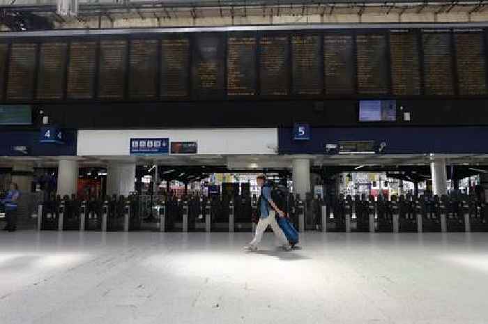 Second rail strike of the week goes ahead after talks fail