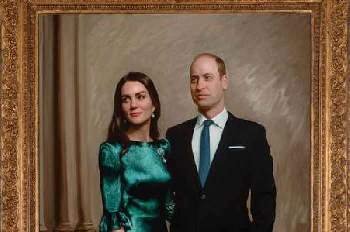 Cambridge portrait: Royal fans marvel over 'perfect likeness' in new Prince William and Kate portrait