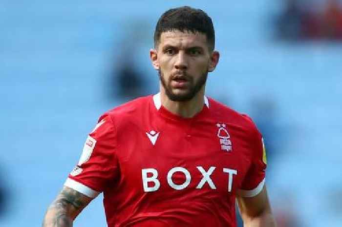 Hull City to sign Nottingham Forest promotion-winning defender