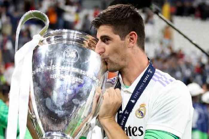 Real Madrid star Thibaut Courtois rinsed by fans for 