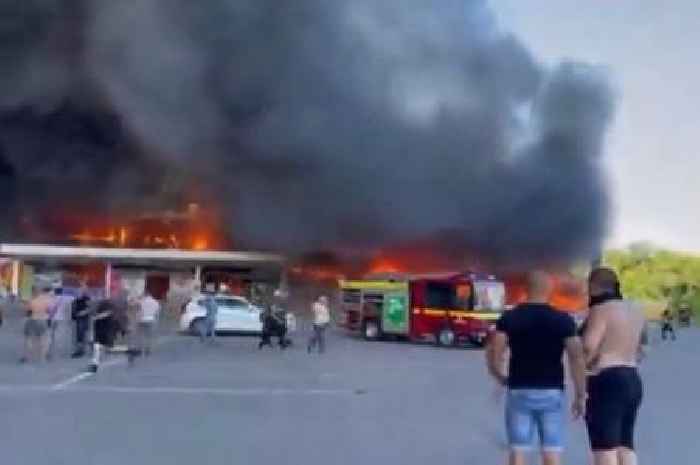 Humberside fire engine used to tackle shopping centre blaze in Ukraine after missile strike