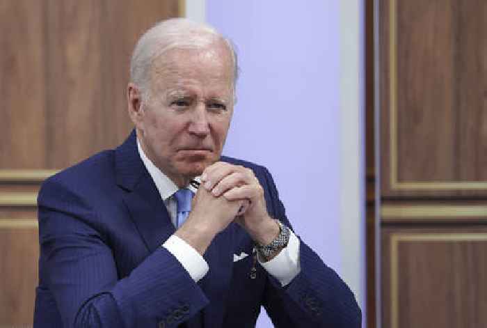 Biden to Award Presidential Medal of Freedom Posthumously to John McCain, Steve Jobs