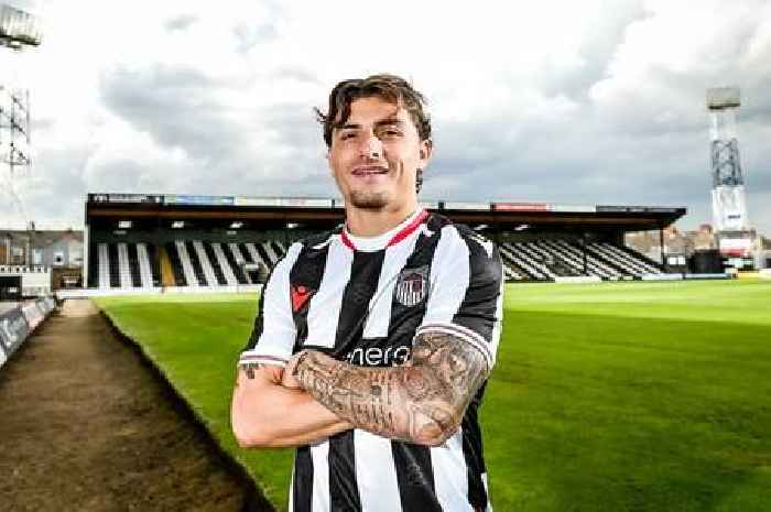 Grimsby Town sign experienced League Two midfielder Otis Khan on a two-year deal