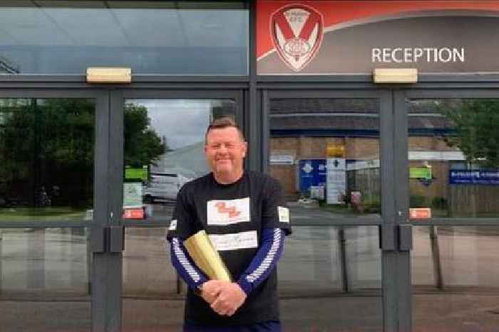 Phil Stow's 300 mile trek to raise funds for the Army Benevolent Fund and Mose Masoe
