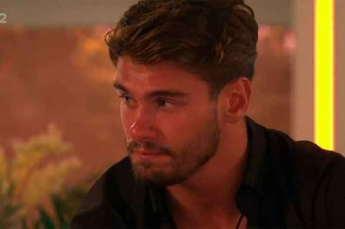 Love Island star Jacques O'Neill on brink of quitting villa