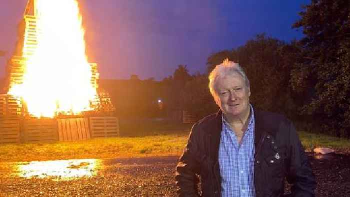 Charlie Lawson: Former Coronation Street star pictured lighting the Co Fermanagh bonfire