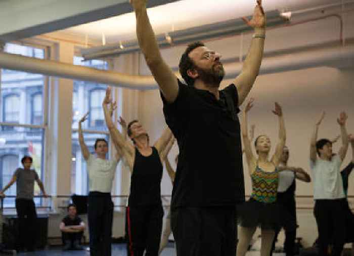 At American Ballet Theatre, a star choreographer with ties to Russia and Ukraine processes the war with his art