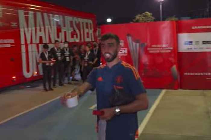 Bruno Fernandes 'assists' Man Utd fan with a chicken nugget after thrashing Liverpool