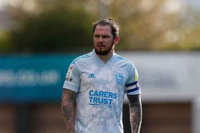 Ex-Ipswich striker Norwood set to join League One club after Bristol Rovers decide against move